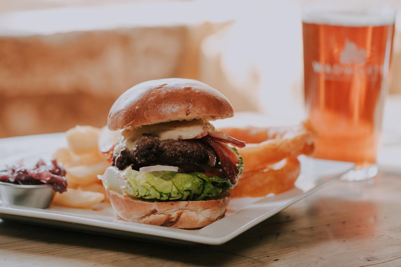 The Falkland Arms チッピング・ノートン エクステリア 写真